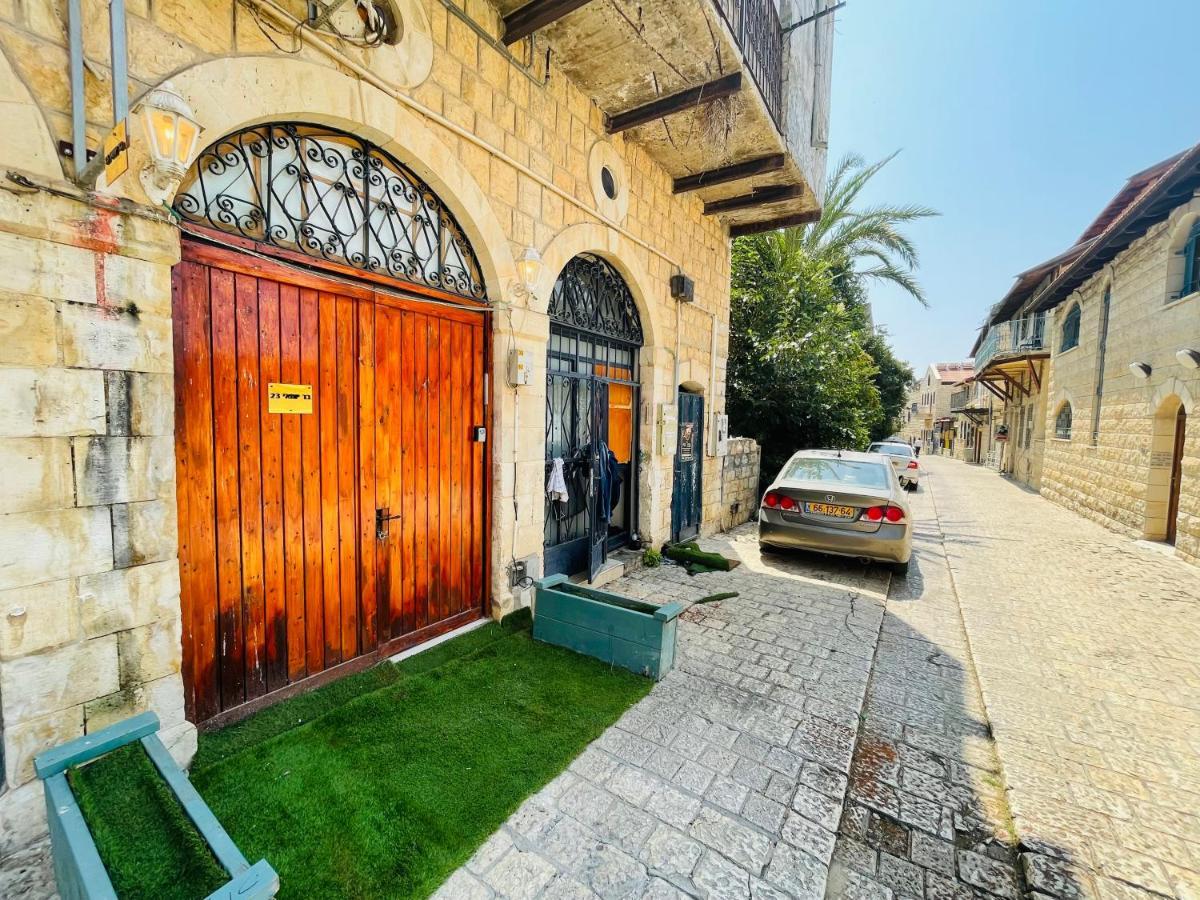 Zimmer In Old City Safed Exterior photo